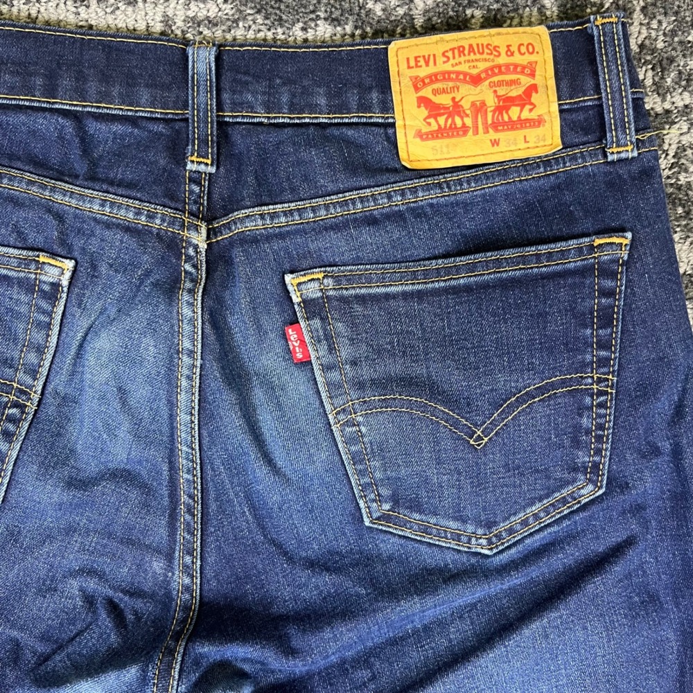Levi's 511 Slim Fit Jeans Mens 34x34 Dark Wash Indigo Denim WaterLess 04511-1042 - Picture 3 of 12